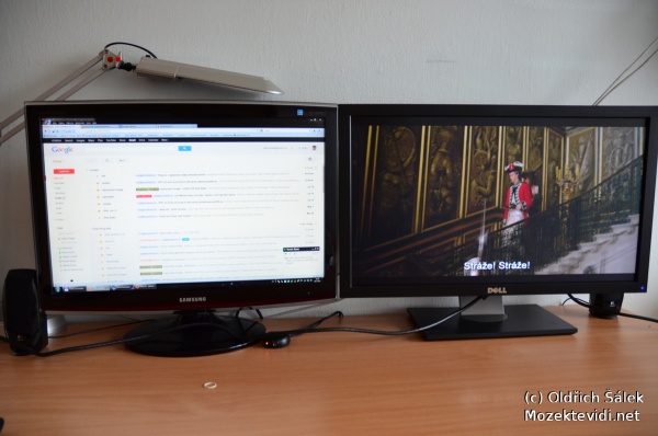 Samsung-T240-TN-IPS-Dell-U2711-UltraSharp-2