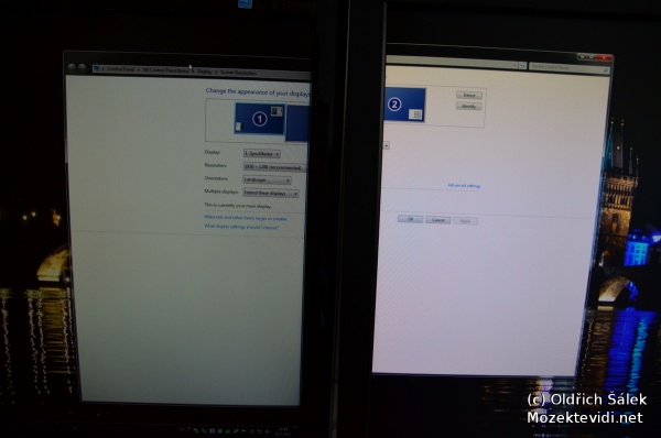 Samsung-T240-TN-IPS-Dell-U2711-UltraSharp-3